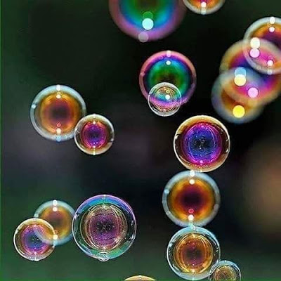Les bulles piégées à l&rsquo;intérieur qui doivent éclater
