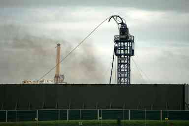 Gaz de schiste : Londres suspend la fracturation hydraulique par crainte des secousses sismiques