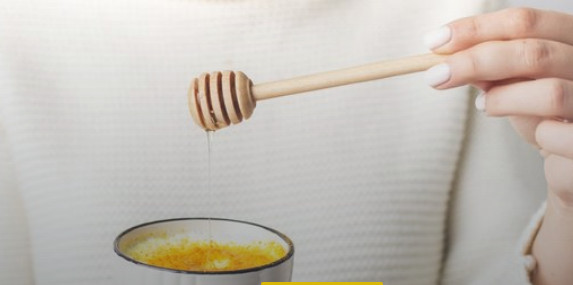 Miel et curcuma: le plus puissant antibiotique naturel? Faux