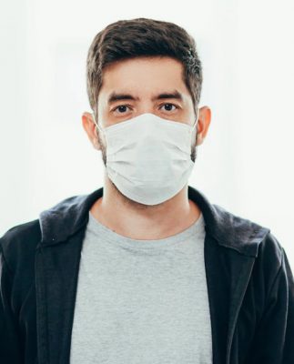 Des trucs pour porter son masque efficacement