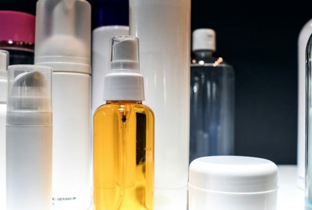 Attention à la composition des produits cosmétiques, alerte 60 Millions de consommateurs