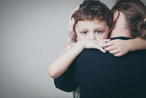 Les effets de l&rsquo;hyper-parentalité sur les enfants