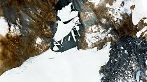 Le principal glacier de l&rsquo;Arctique se fracture sous l&rsquo;effet de la chaleur