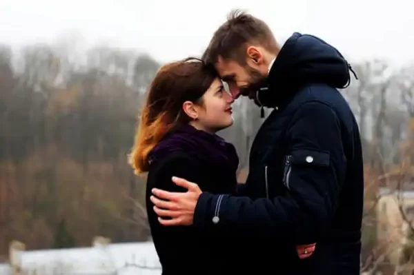 Comment fonctionne le contact visuel ?