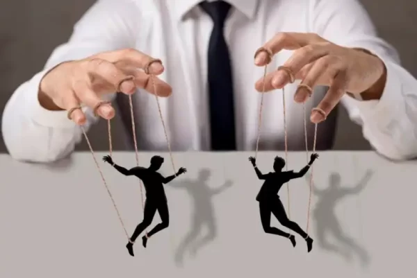 Vous a-t-on accusé d&rsquo;être manipulateur ? Apprenez à identifier la projection et défendez-vous