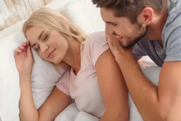 Il est possible d&rsquo;avoir une conversation avec une personne endormie, selon une étude