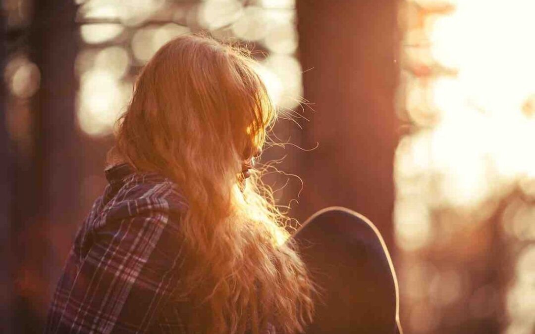 La première langue que l’on apprend dans la vie est le silence, parle-le couramment